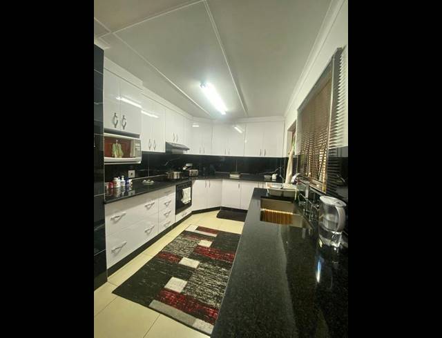 4 BEDROOM HOUSE FOR SALE IN ORIENT HEIGHTS